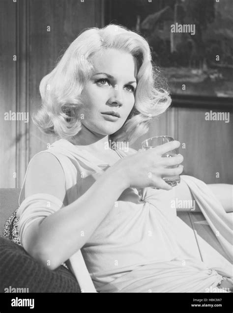 carroll baker nude|Carroll Baker Goes Nude in “The Carpetbaggers”.